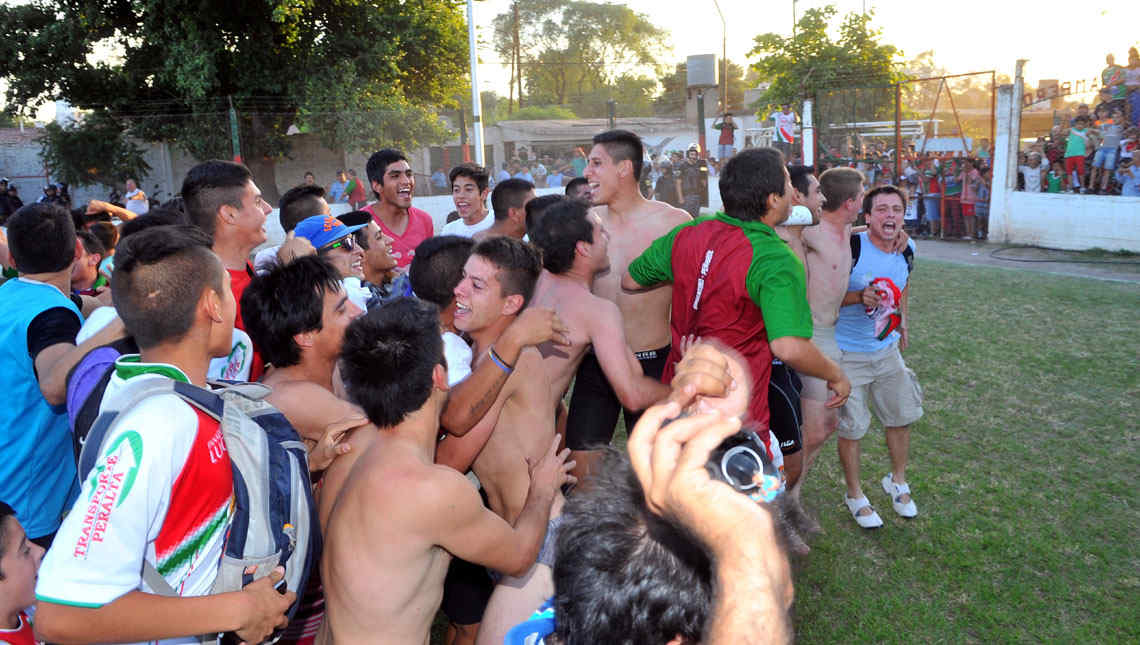 Argentino Peñarol y una tarde soñada en Argüello. (Foto: Sergio Cejas)