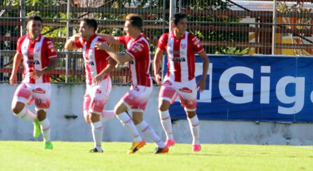 Instituto derrotó a Boca Unidos en Corrientes