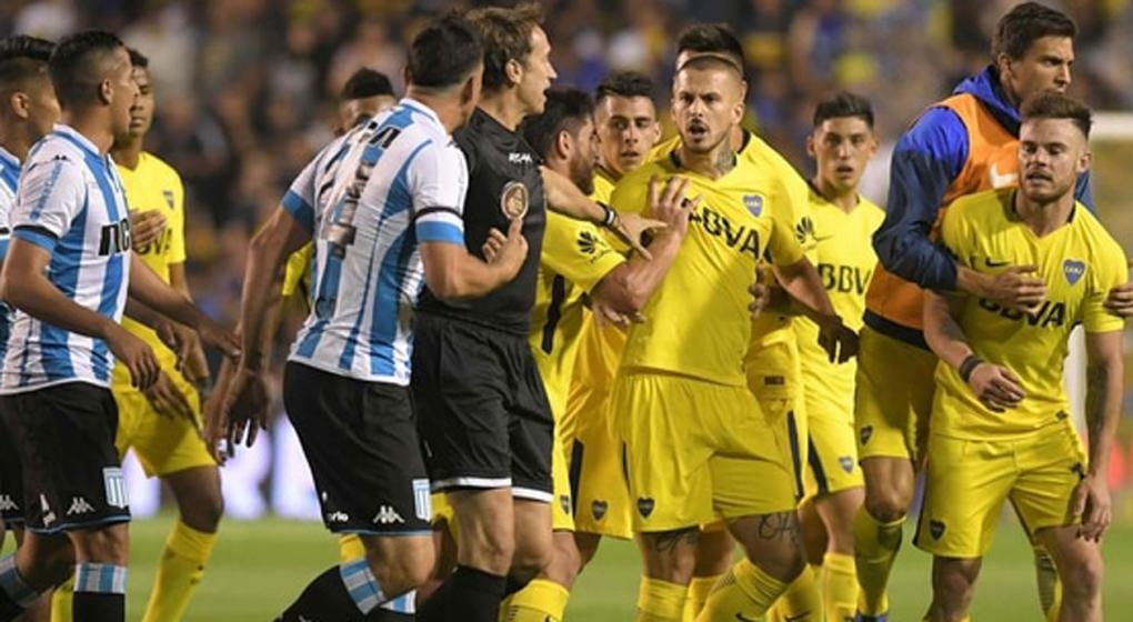 Sampaoli ya piensa en otro delantero ante lesión del