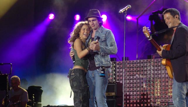 Resultado de imagen para shakira JUANES