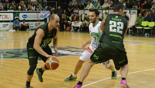 En Comodoro Rivadavia, Lábaque igualó a Milanesio (Foto: LNB Contenidos) Bruno Lábaque