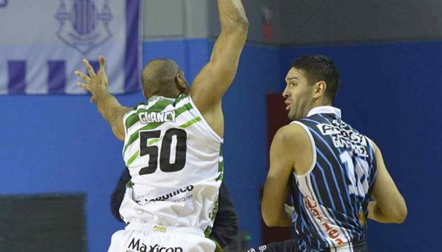 Leo no para de batir récords en el basquet argentino (Foto: Ligateunafoto.com).